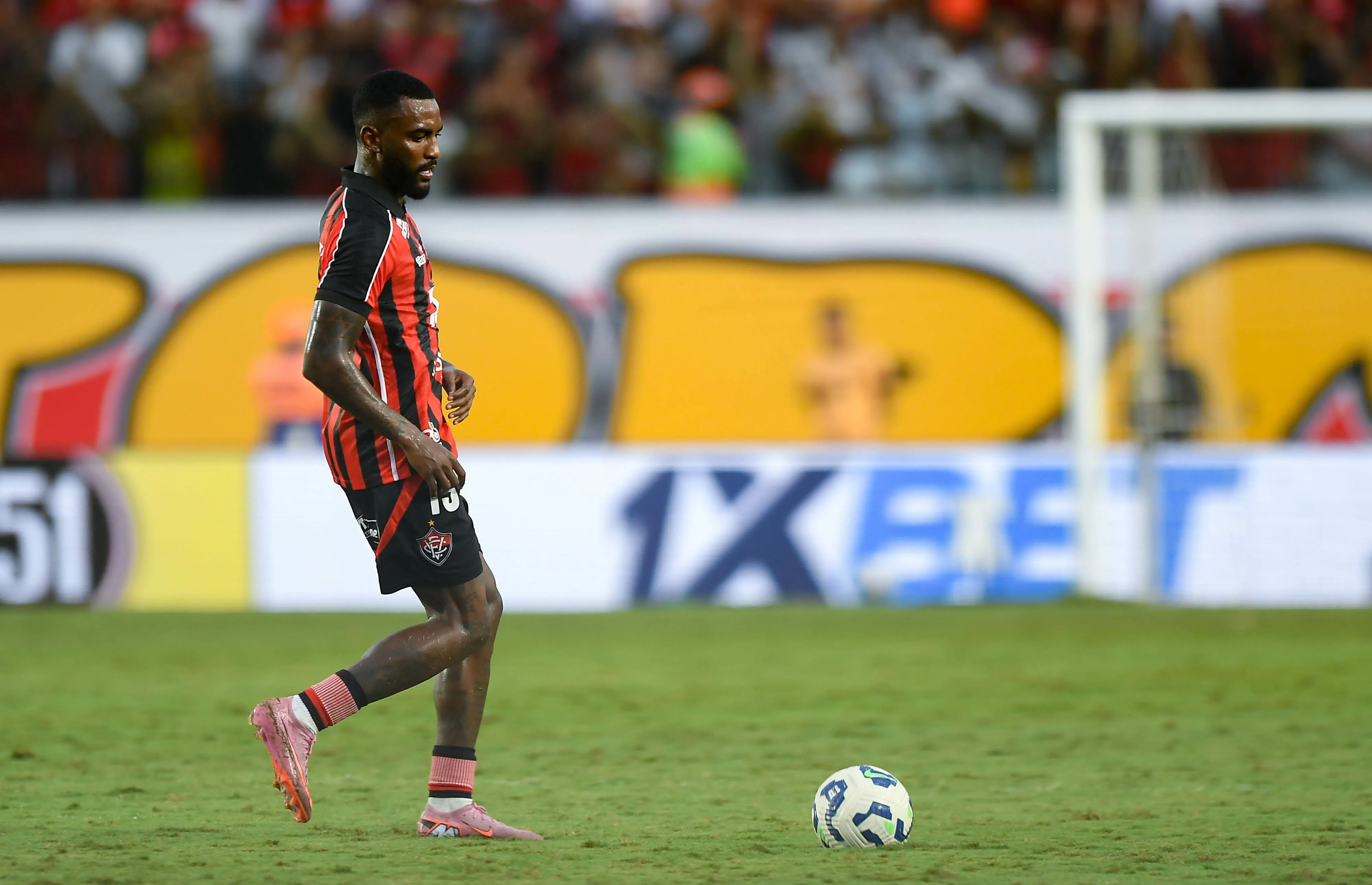 Ramon jogador do Vitoria durante partida contra o Sao Paulo no estadio Barradao pelo campeonato Brasileiro A 2025. Foto: Jhony Pinho/AGIF