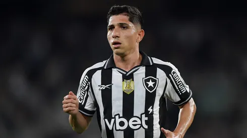 Savarino jogador do Botafogo durante partida contra o Vasco no estadio Engenhao pelo campeonato Copa Do Brasil 2025. Foto: Thiago Ribeiro/AGIF