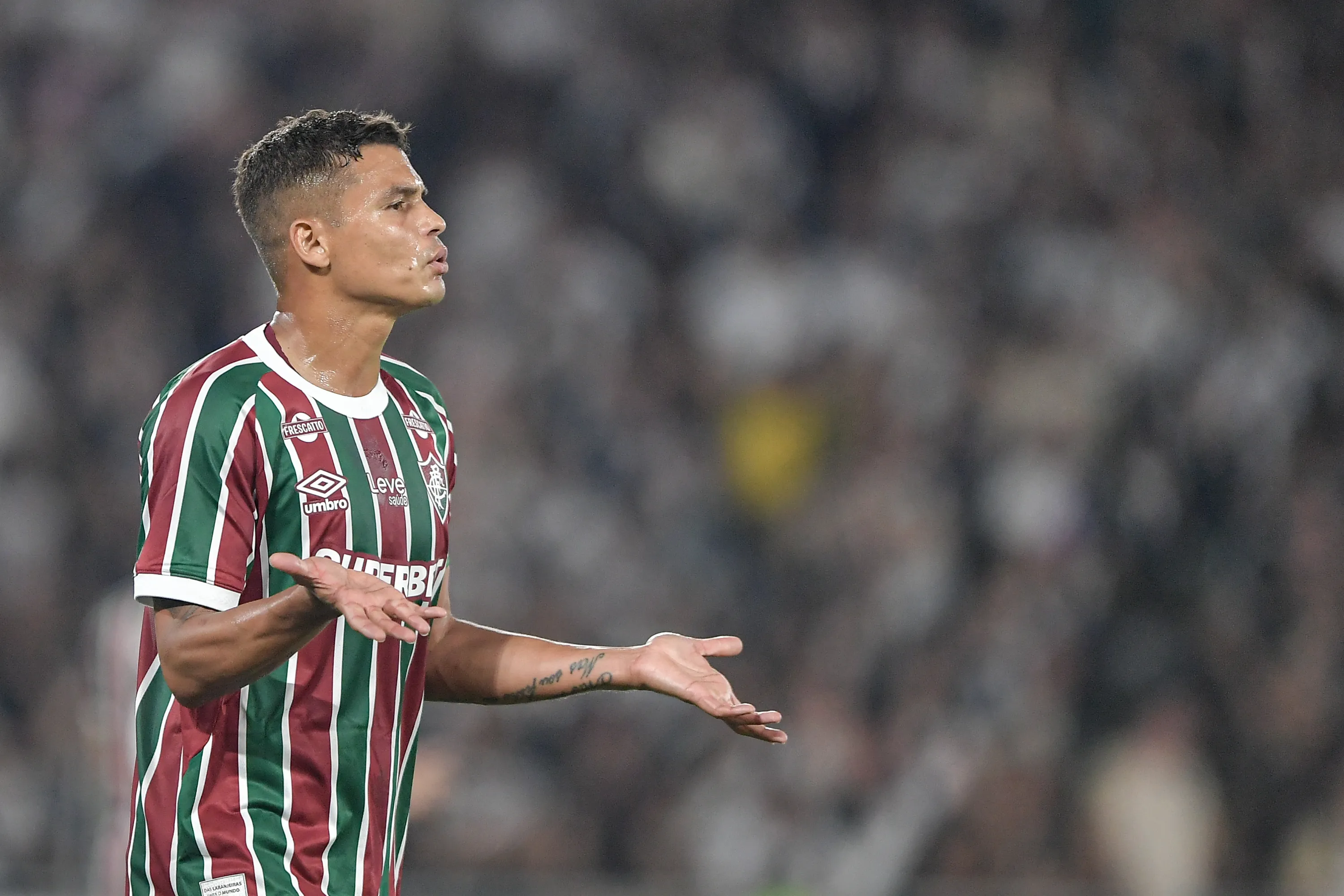 RJ – RIO DE JANEIRO – 11/12/2025 – COPA DO BRASIL 2025, VASCO X FLUMINENSE – Thiago Silva jogador do Vasco durante partida contra o Fluminense no estadio Maracana pelo campeonato Copa Do Brasil 2025. Foto: Thiago Ribeiro/AGIF