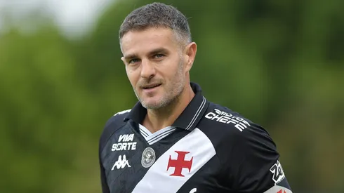 Vegetti jogador do Vasco comemora seu gol durante partida contra o Atletico-MG no estadio Sao Januario pelo campeonato Brasileiro A 2025.