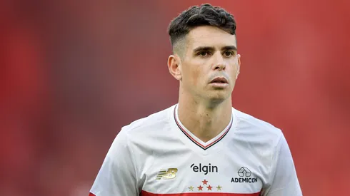 RJ – RIO DE JANEIRO – 12/07/2025 – BRASILEIRO A 2025, FLAMENGO X SAO PAULO – Oscar jogador do Sao Paulo durante partida contra o Flamengo no estadio Maracana pelo campeonato Brasileiro A 2025. Foto: Thiago Ribeiro/AGIF