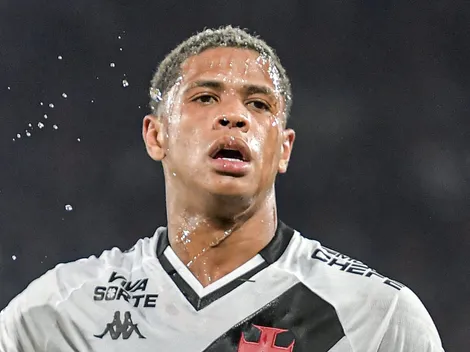 Barros leva bronca de Claus e torcida do Vasco repercute