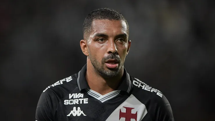 RJ - RIO DE JANEIRO - 02/11/2025 - BRASILEIRO A 2025, VASCO X SAO PAULO - Paulo Henrique jogador do Vasco durante partida contra o Sao Paulo no estadio Sao Januario pelo campeonato Brasileiro A 2025. Foto: Thiago Ribeiro/AGIF
