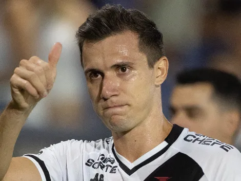 Vasco tem jogador oferecido, mas foca em lateral-esquerdo após lesão de Píton
