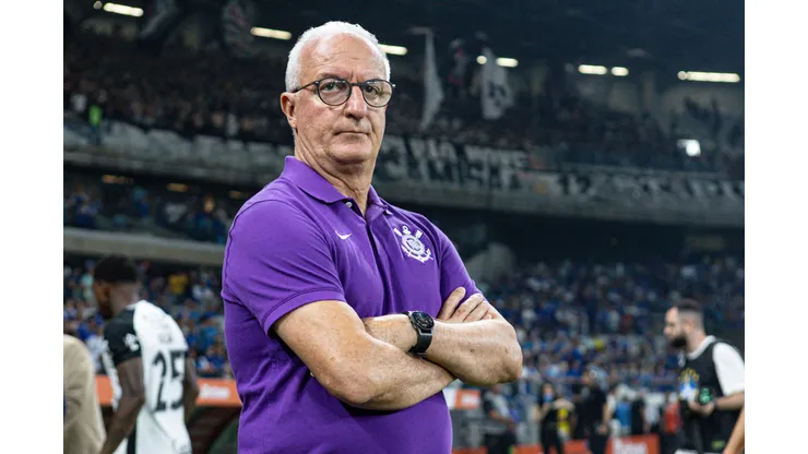 Dorival Junior tecnico do Corinthians durante partida contra o Cruzeiro no estadio Mineirao pelo campeonato Copa Do Brasil 2025. Foto: Gilson Lobo/AGIF