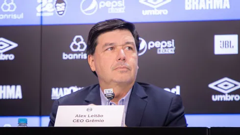 O dirigente Alex Leitao fala aos jornalistas durante apresentacao em coletiva de imprensa realizada no Arena do Gremio. Foto: Maxi Franzoi/AGIF