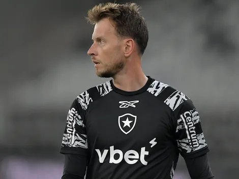 Neto abre mão de férias no Botafogo por recondicionamento físico