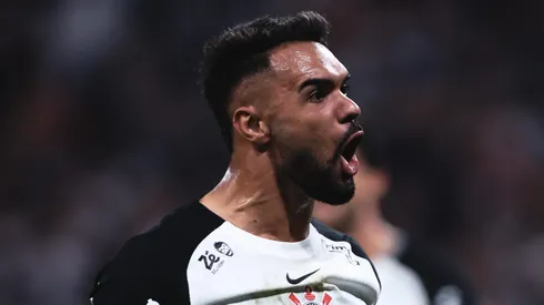 Raniele fala sobre desempenho do Corinthians contra rivais 'favoritos'