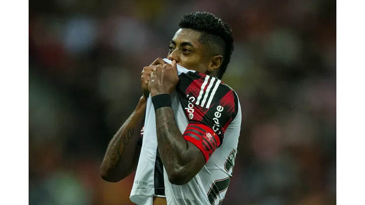 Bruno Henrique jogador do Flamengo comemora seu gol durante a partida contra o Sport na Arena de Pernambuco, pelo Campeonato Brasileiro A 2025. Foto: Marlon Costa/AGIF