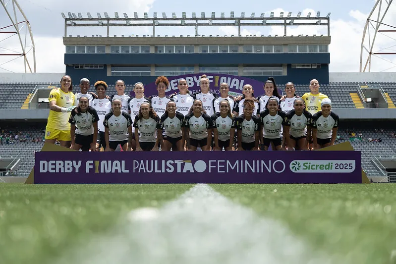 Elenco do Corinthians da temporada 2025 - Foto: Rebeca Reis/Ag Paulistão