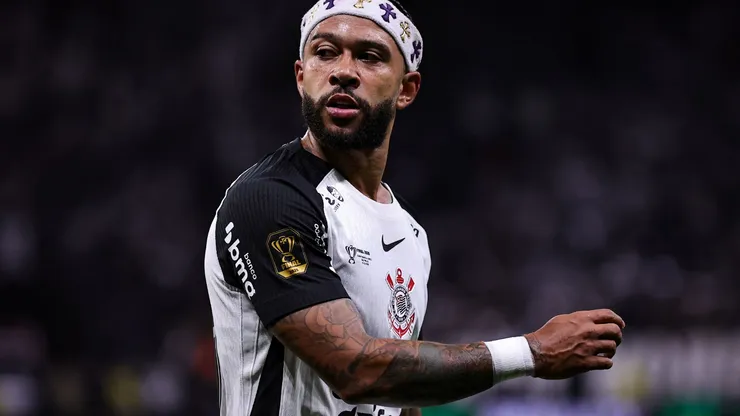 Depay em Corinthians x Vasco pela Copa do Brasil. Foto: Fabio Giannelli/AGIF