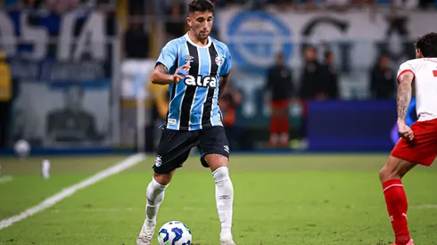 Cristian Olivera está de saída do Grêmio. Foto: Maxi Franzoi/AGIF