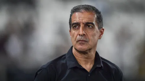 Renato Paiva, treinador. Foto: Thiago Ribeiro/AGIF