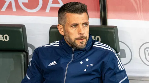 MG - Belo Horizonte - 28/06/2022 - BRASILEIRO B 2022 CRUZEIRO X SPORT - Paulo Pezzolano tecnico do Cruzeiro durante partida contra o Sport no estadio Mineirao pelo campeonato Brasileiro B 2022. Foto: Alessandra Torres/AGIF