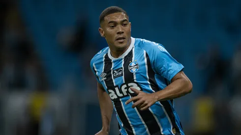 Carlos Vinicius, atacante do Grêmio. Foto: AGIF
