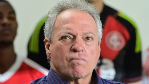 Abel Braga crê em fim de ciclo de Vitão Internacional.