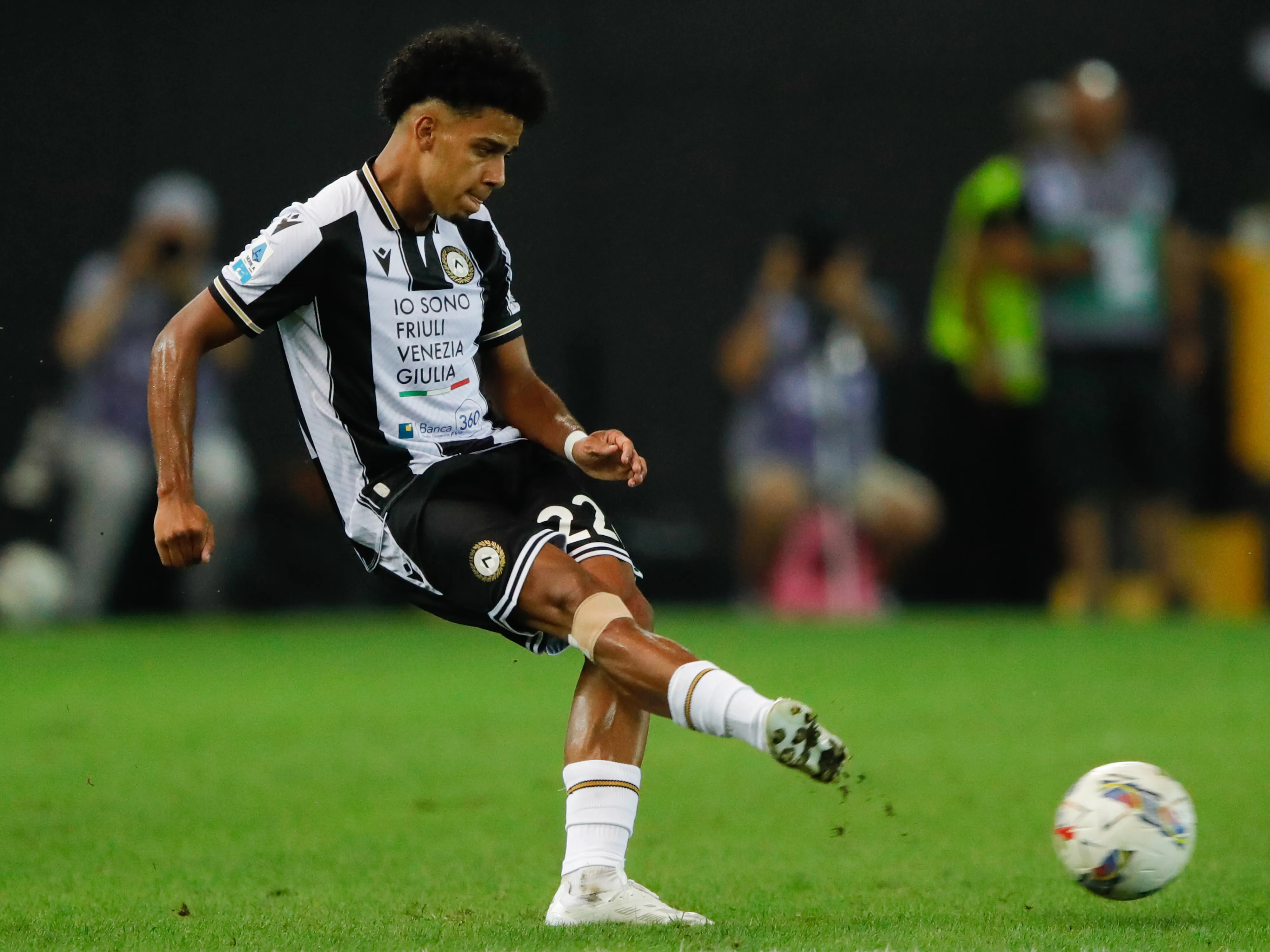 UDINE, ITALY – SEPTEMBER 01: Brenner of Udinese in action during the Serie A match between Udinese and Como at Stadio Friuli on September 01, 2024 in Udine, Italy. (Photo by Timothy Rogers/Getty Images)
