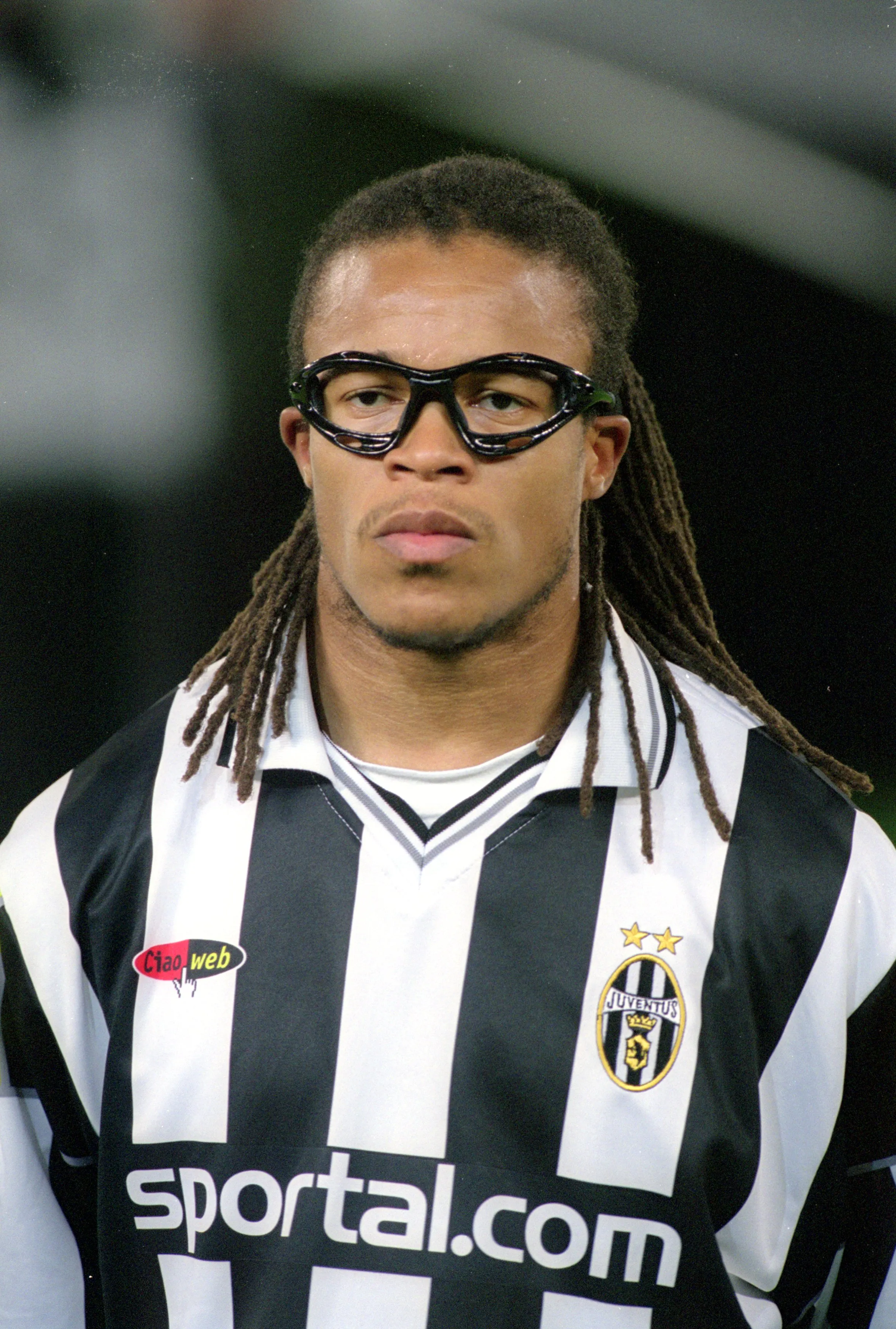 24 Oct 2000:  Headshot of Edgar Davids of Juventus before the UEFA Champions League match against Hamburg played at the Stadio Delle Alpi, in Turin, Italy. Hamburg won the match 3-1. \ Mandatory Credit: Stuart Franklin /Allsport