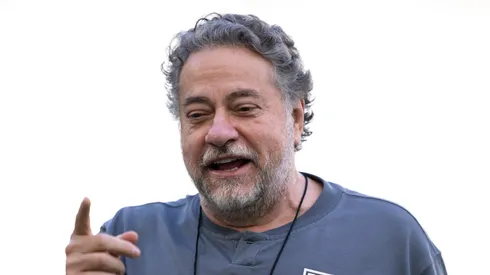 Casares pode negociar atacante do São Paulo.