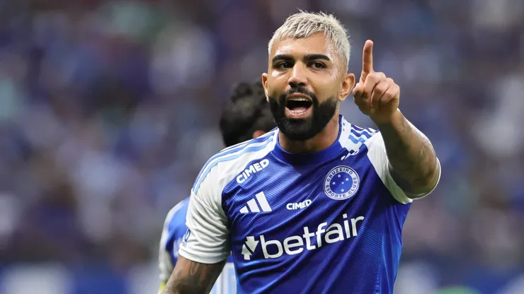 MG - BELO HORIZONTE - 09/11/2025 - BRASILEIRO A 2025, CRUZEIRO X FLUMINENSE - Gabriel Barbosa gabigol jogador do Cruzeiro reclama com a arbitragem durante partida contra o Fluminense no estadio Mineirao pelo campeonato Brasileiro A 2025. Foto: Gilson Lobo/AGIF