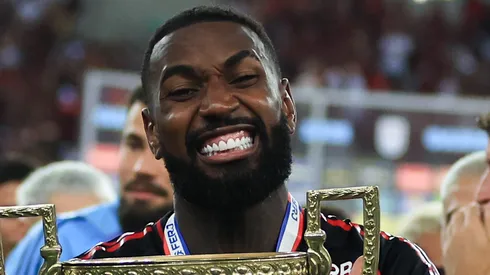 Gerson em campo pelo Flamengo. (Photo by Buda Mendes/Getty Images)