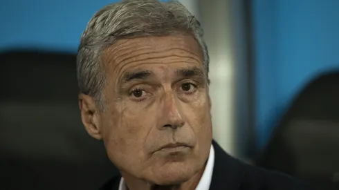 Luís Castro se pronunciou no Grêmio.