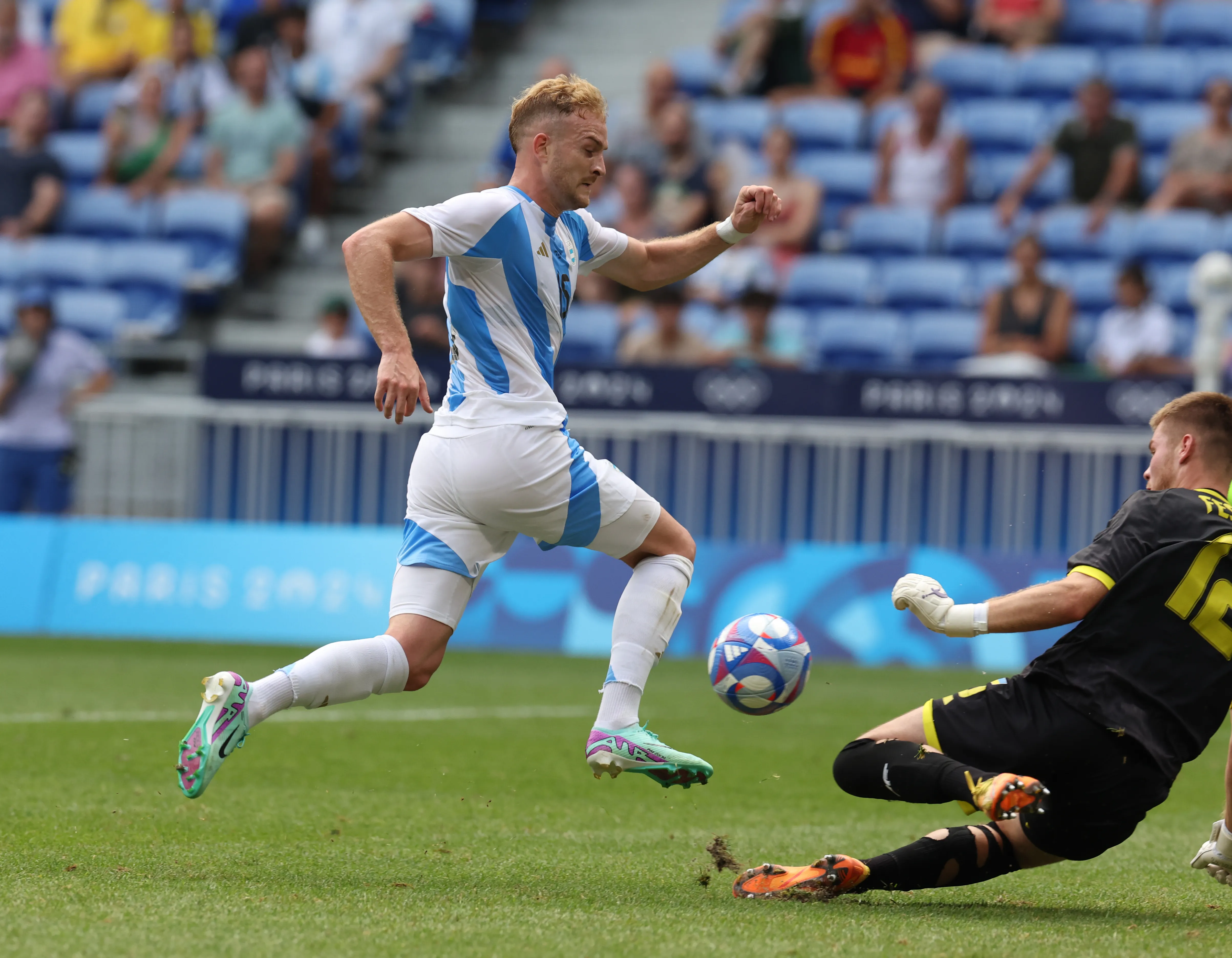Atacante disputou as olímpiadas de Parias, em 2024, com a seleção argentina (Photo by Claudio Villa/Getty Images)