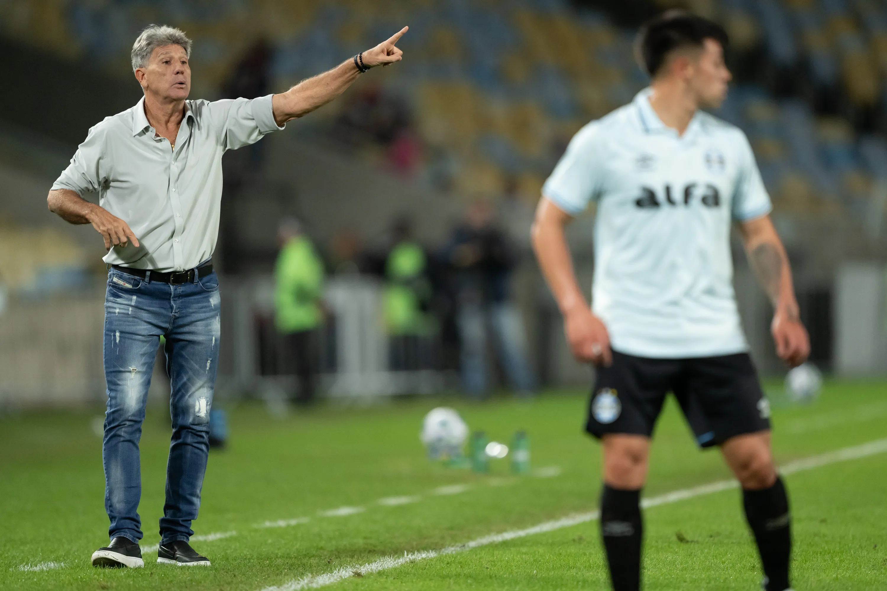 RJ – RIO DE JANEIRO – 02/08/2025 – BRASILEIRO A 2025, FLUMINENSE X GREMIO – Renato Gaucho tecnico do Fluminense durante partida contra o Gremio no estadio Maracana pelo campeonato Brasileiro A 2025. Foto: Jorge Rodrigues/AGIF