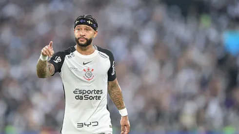 Memphis Depay em Vasco x Corinthians pela Copa do Brasil 2025