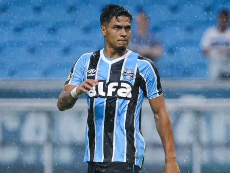 Grêmio renova empréstimo de Arezo ao Peñarol