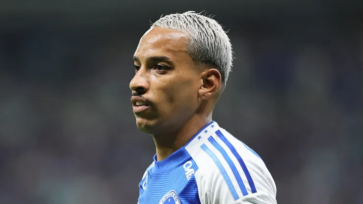 Cruzeiro quer renovar contrato de Matheus Pereira