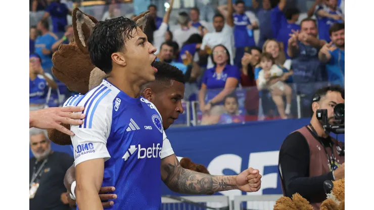 Kaio Jorge jogador do Cruzeiro comemora seu gol durante partida contra o Corinthians no estadio Mineirao pelo campeonato Brasileiro A 2025. Foto: Gilson Lobo/AGIF