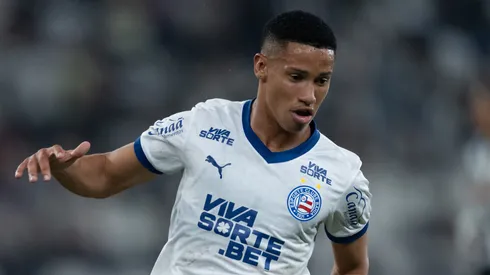 Talisca do Bahia comemora seu gol durante partida contra o Vitoria pelo Campeonato Baiano 2014 na Fonte Nova: Foto- Felipe Oliveira/AGIF