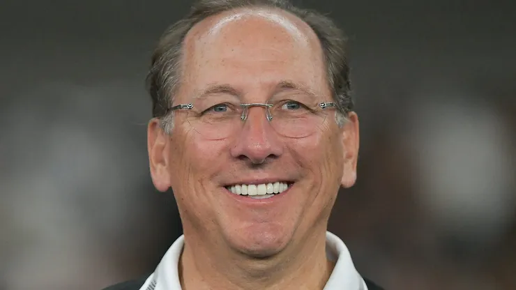 Botafogo de John Textor supera concorrência do Palmeiras