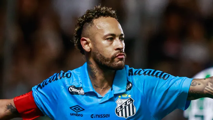 Neymar passou por cirurgia e desfalcará o Santos.