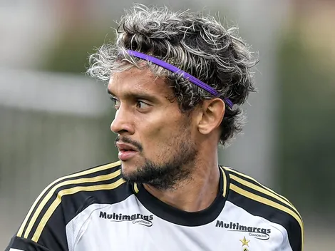 Grêmio abre conversas para contratar Gustavo Scarpa