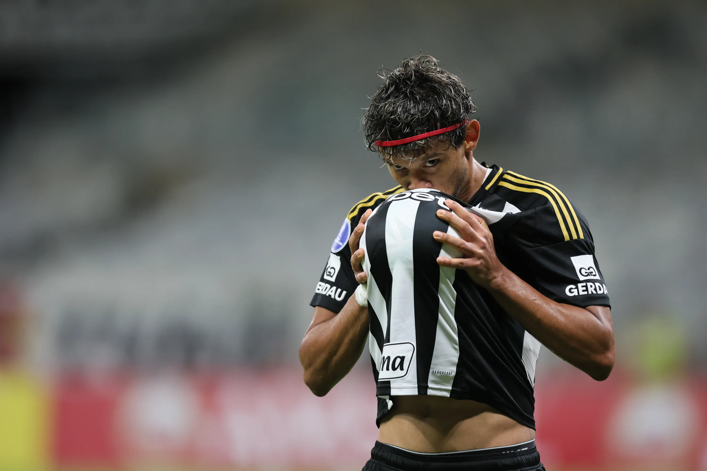 Gustavo Scarpa jogador do Atletico comemora seu gol durante partida contra o Deportes Iquique no estadio Mineirao pelo campeonato Copa Sul-americana 2025. Foto: Gilson Lobo/AGIF