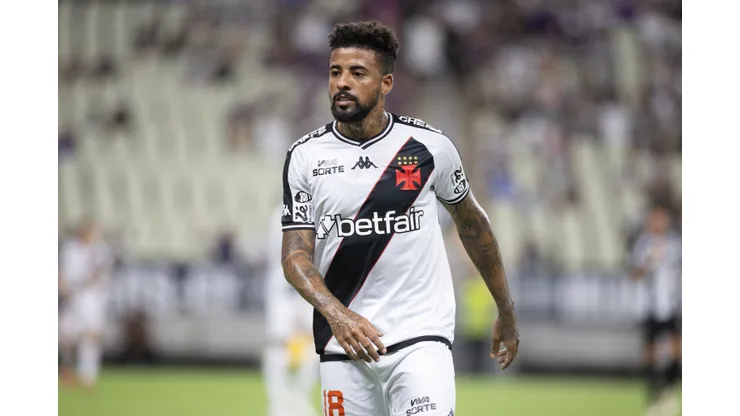 Paulinho, jogador do Vasco