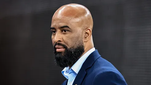 Fabinho Soldado diretor do Corinthians durante aquecimento antes da partida contra o Vitoria no estadio Arena Corinthians pelo campeonato Brasileiro A 2025. Foto: Fabio Giannelli/AGIF