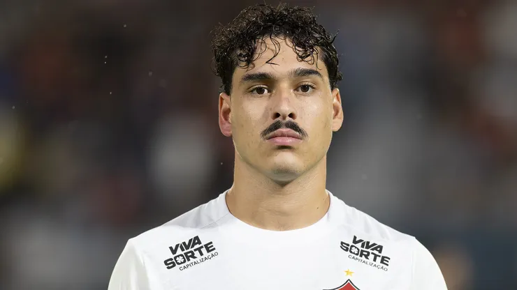 Lucas Halter jogador do Vitoria durante partida contra o Bragantino no estadio Cicero De Souza Marques pelo campeonato Brasileiro A 2025. Foto: Anderson Romao/AGIF