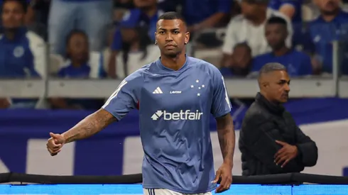 Walace não deixará o Cruzeiro.