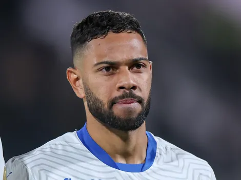 Atlético-MG confirma acerto com Renan Lodi, por cinco anos