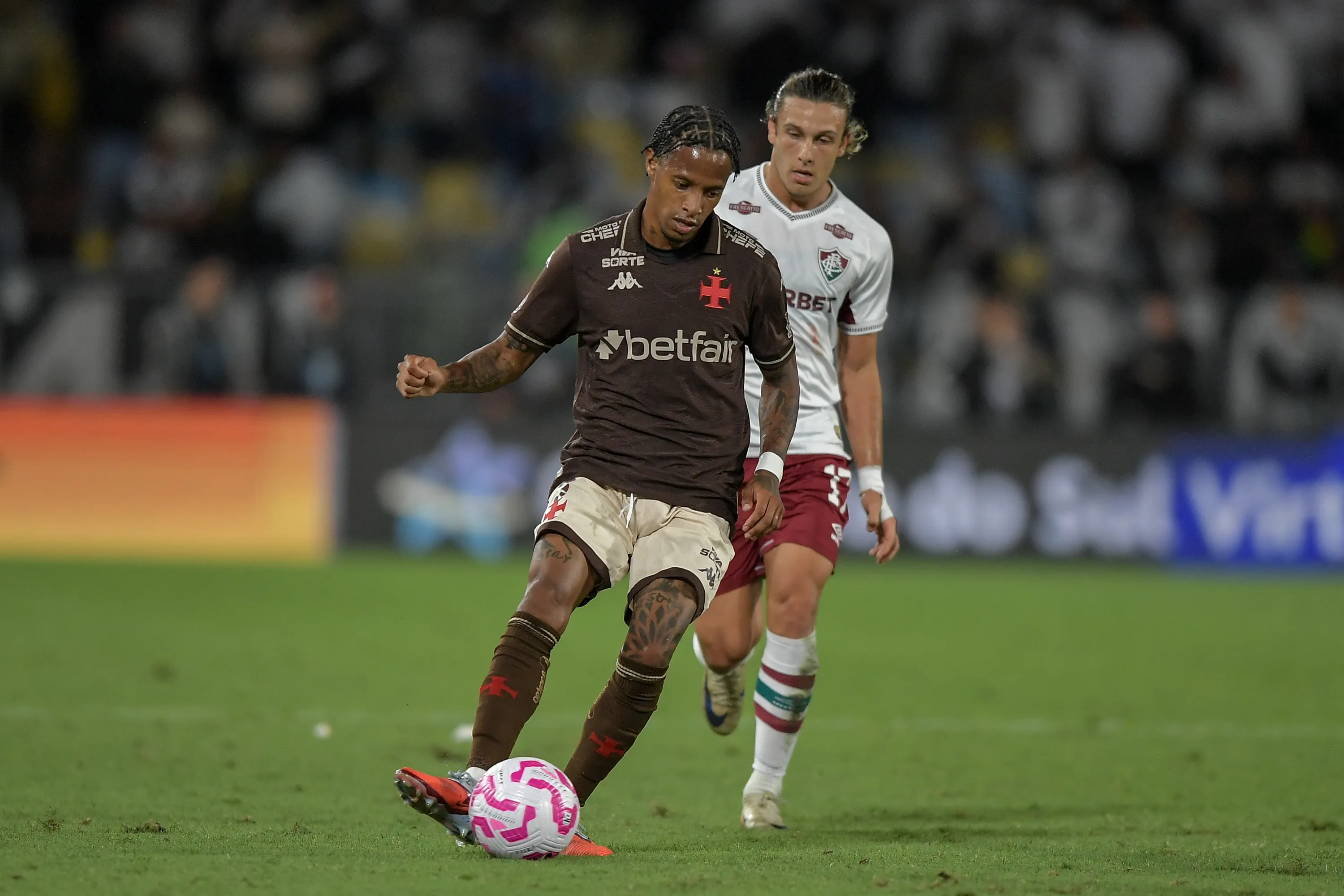 Tche Tche jogador do Vasco durante partida contra o Fluminense no estadio Maracana pelo campeonato Brasileiro A 2025. Foto: Thiago Ribeiro/AGIF