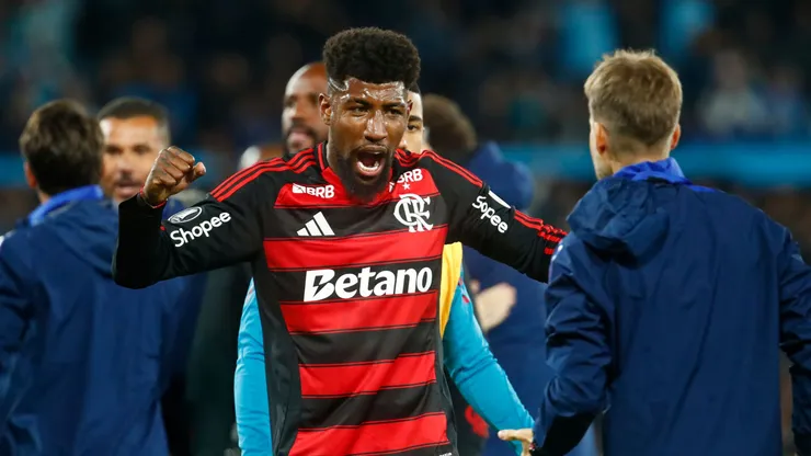 Emerson Royal, lateral do Flamengo. Foto: Marcos Brindicci/Getty Images)