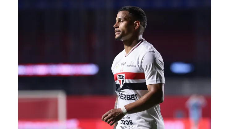Mailton jogador do Sao Paulo durante partida contra o Bahia no estadio Morumbi pelo campeonato Brasileiro A 2025. Foto: Marcello Zambrana/AGIF