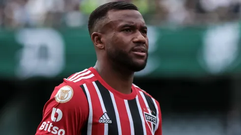 Luan durante confronto entre Coritiba x São Paulo no Campeonato Brasileiro de 2023. Foto: Robson Mafra/AGIF
