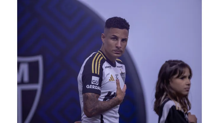 Guilherme arana jogador do Atletico-MG durante partida contra o Fortaleza no estadio Arena Castelao pelo campeonato Brasileiro A 2025. Foto: Baggio Rodrigues/AGIF