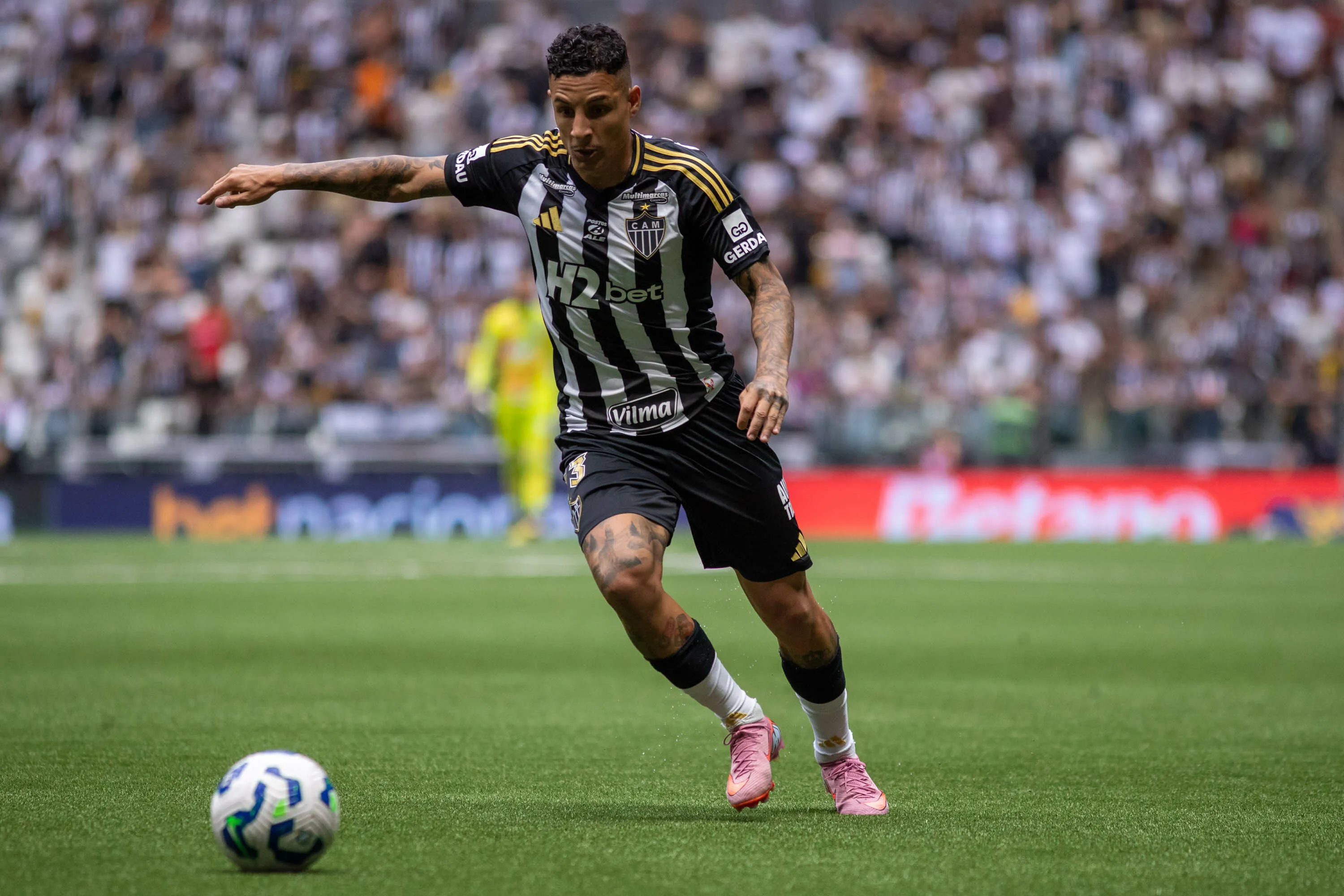 MG – BELO HORIZONTE – 07/12/2025 – BRASILEIRO A 2025, ATLETICO-MG X VASCO -Arana jogador do Atletico-MG durante partida contra o Vasco no estadio Arena MRV pelo campeonato Brasileiro A 2025. Foto: Fernando Moreno/AGIF