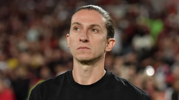 Filipe Luís pode deixar o Flamengo.