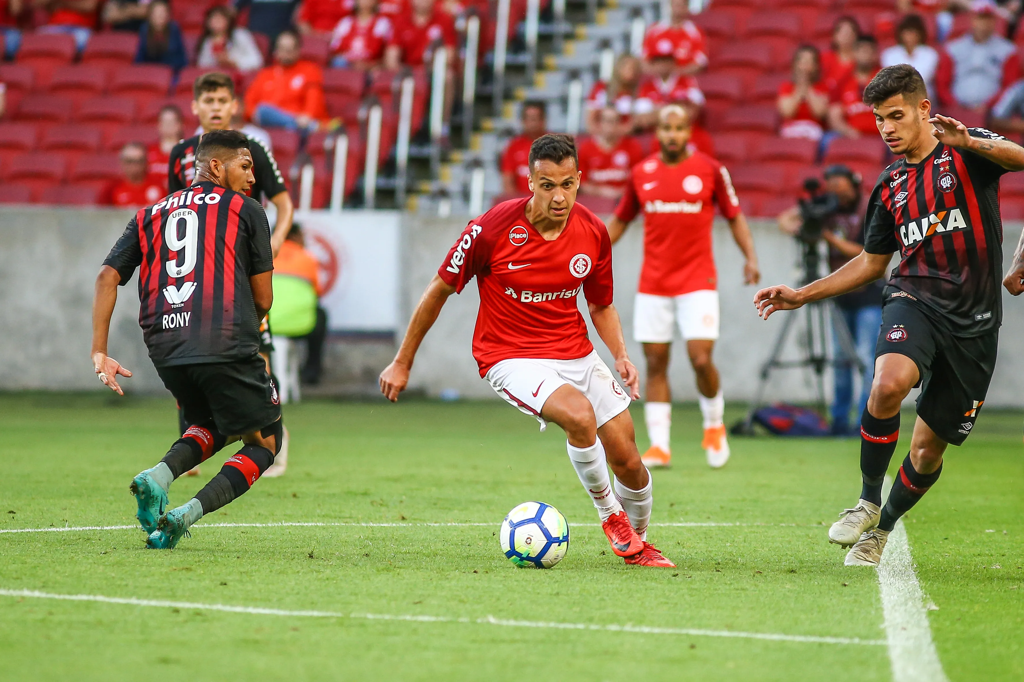 Juan Alano, quando atuava no Internacional, em 2018. (Photo by Lucas Uebel/Getty Images)